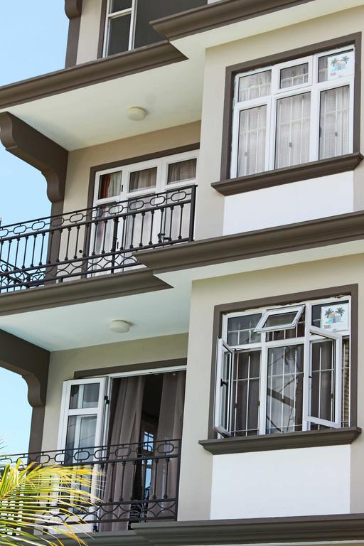 Twins Apartments Flic-en-Flacq エクステリア 写真