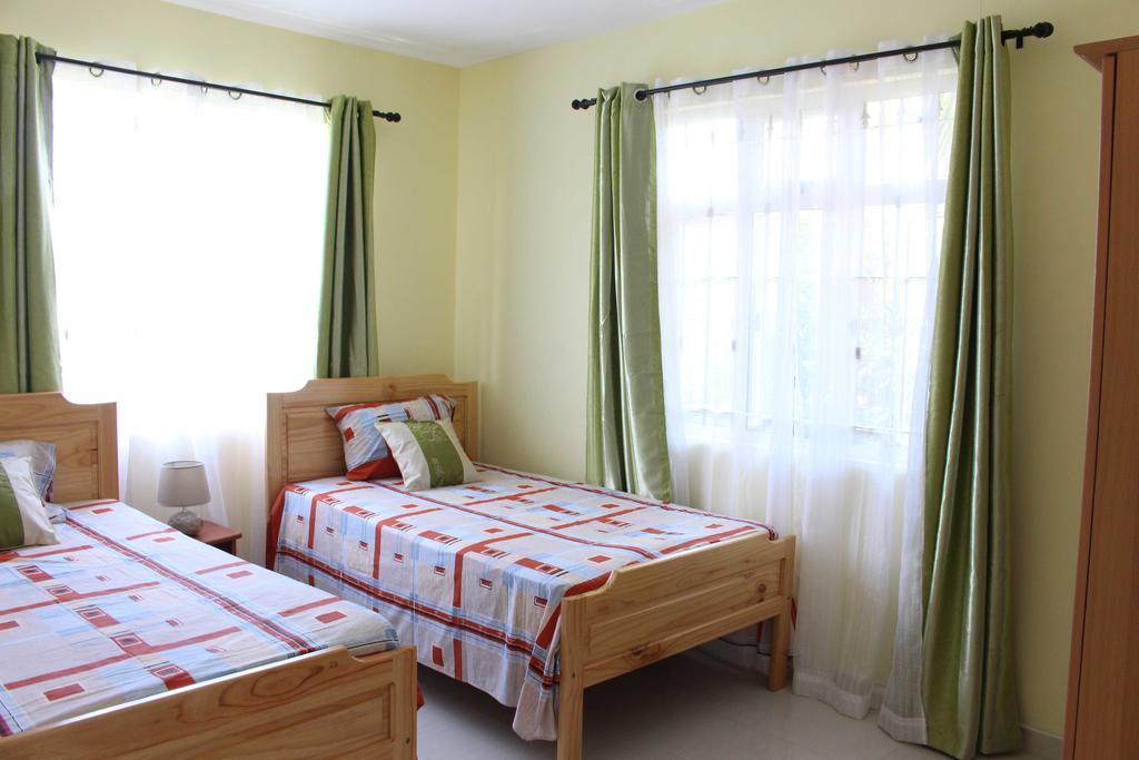 Twins Apartments Flic-en-Flacq エクステリア 写真