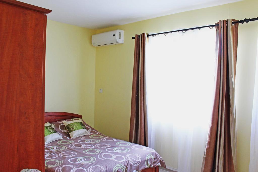 Twins Apartments Flic-en-Flacq エクステリア 写真